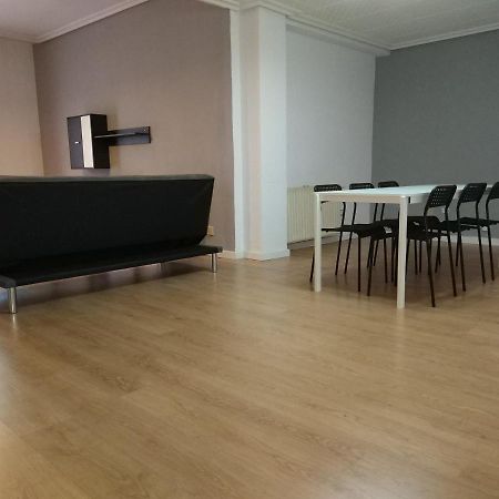 Piso Para Grupos En Logrono Exterior photo